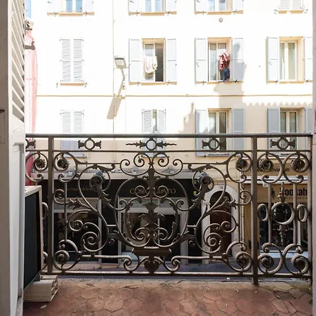 Apartamento Le Retro Avec Mezzanine, Position Exceptionnelle Et Strategique En Plein Centre Cannes