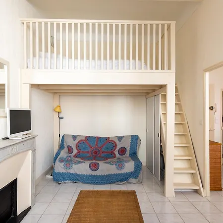 Le Retro Avec Mezzanine, Position Exceptionnelle Et Strategique En Plein Centre Apartamento Cannes