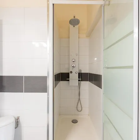 Le Retro Avec Mezzanine, Position Exceptionnelle Et Strategique En Plein Centre Apartamento